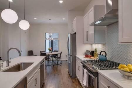 The Kora - Rooftop Luxury In Nashville'S Gulch Extérieur photo